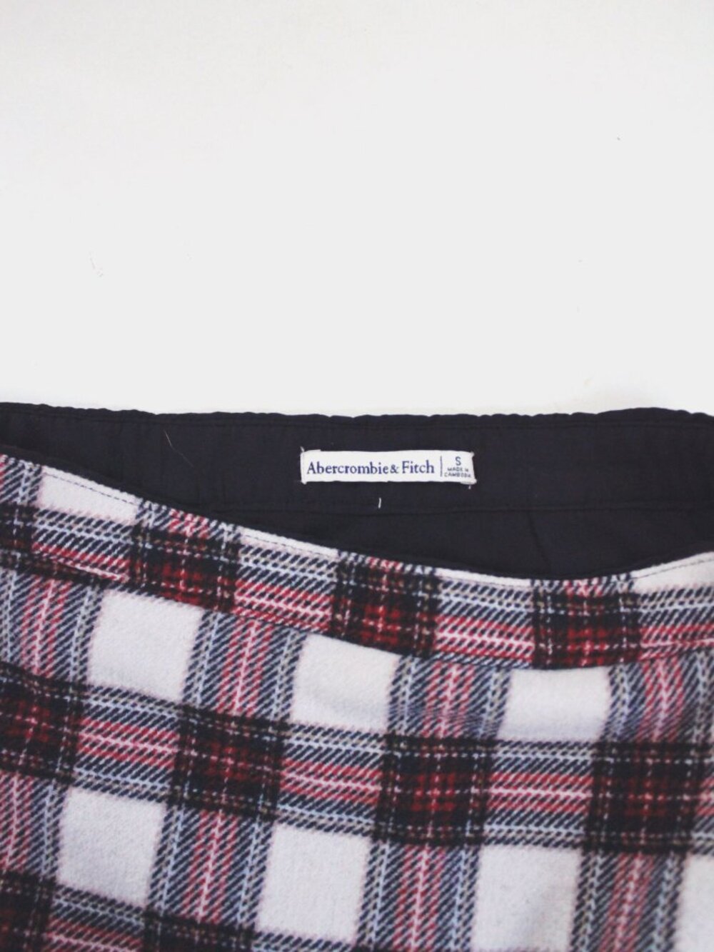 Abercrombie & Fitch Womens Red & White Plaid Tartan Mini Skirt Wool S - Picture 3 of 8